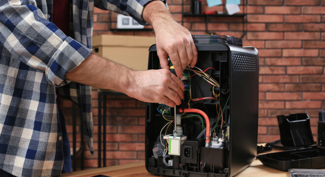 Dlaczego ekspresy do kawy trzeba serwisować?