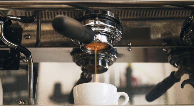 Jak zrobić idealne espresso i poczuć smak Włoch w domu?